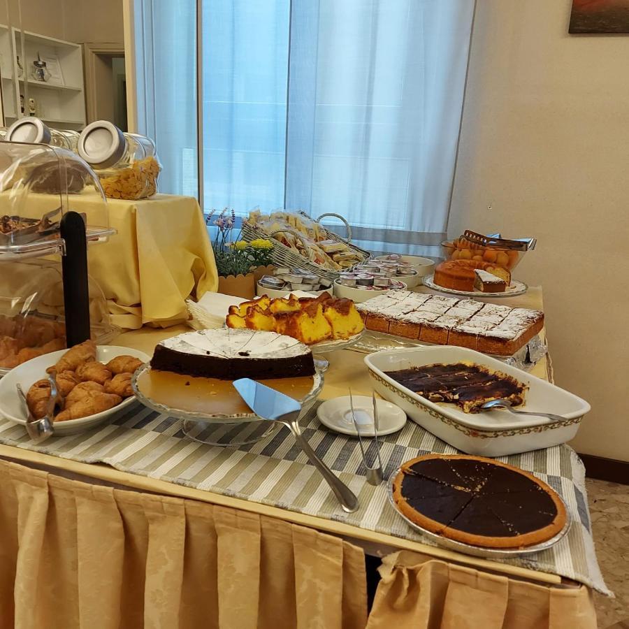 Hotel Brezza 리미니 외부 사진